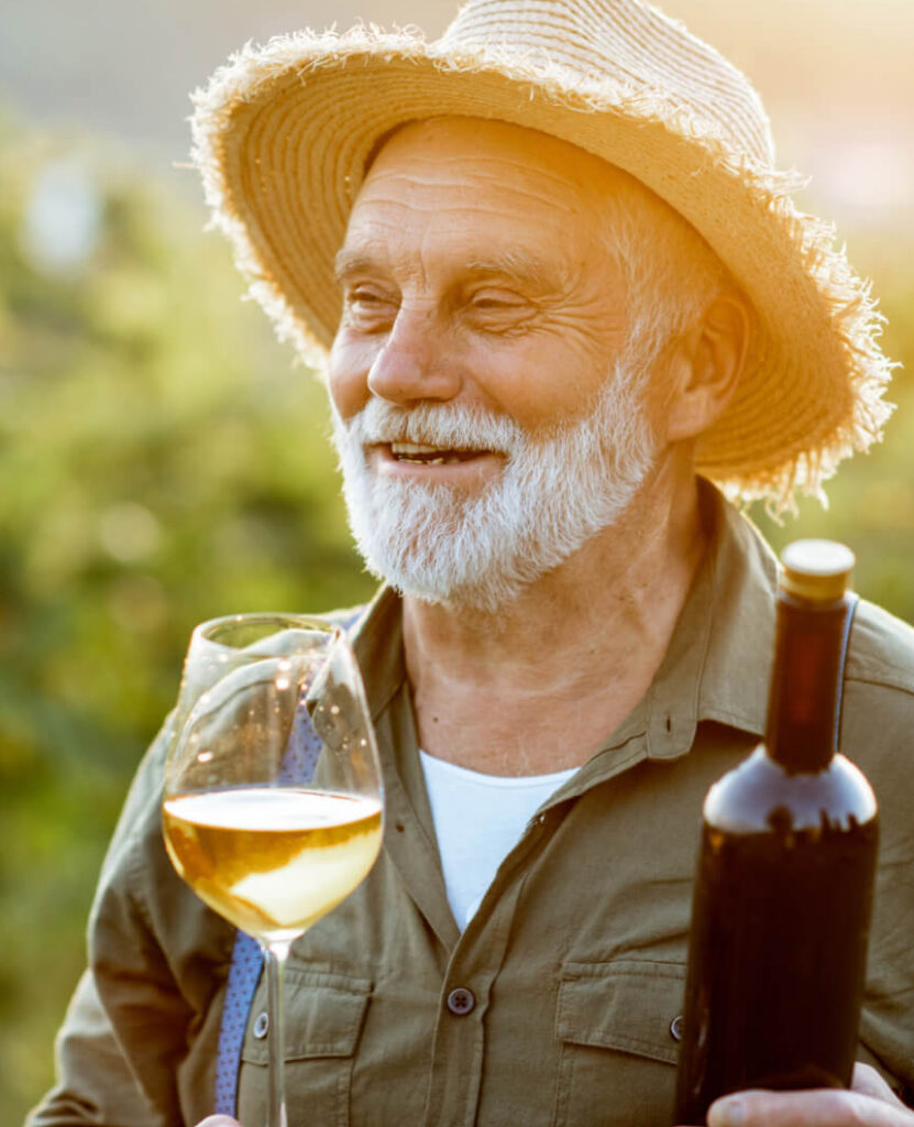 old-man-wine-tasting-vineyard